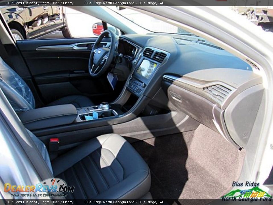 2017 Ford Fusion SE Ingot Silver / Ebony Photo #30