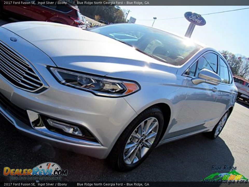 2017 Ford Fusion SE Ingot Silver / Ebony Photo #33