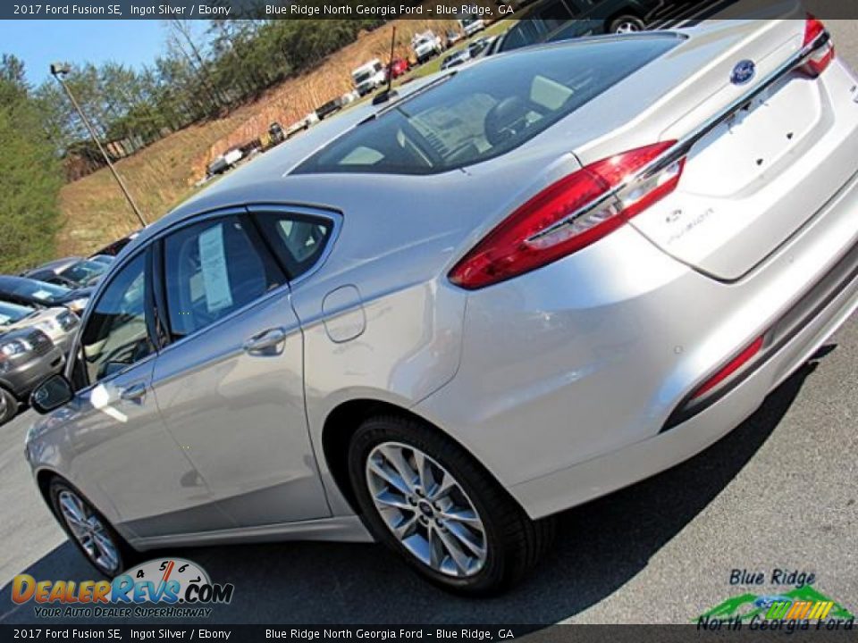 2017 Ford Fusion SE Ingot Silver / Ebony Photo #36
