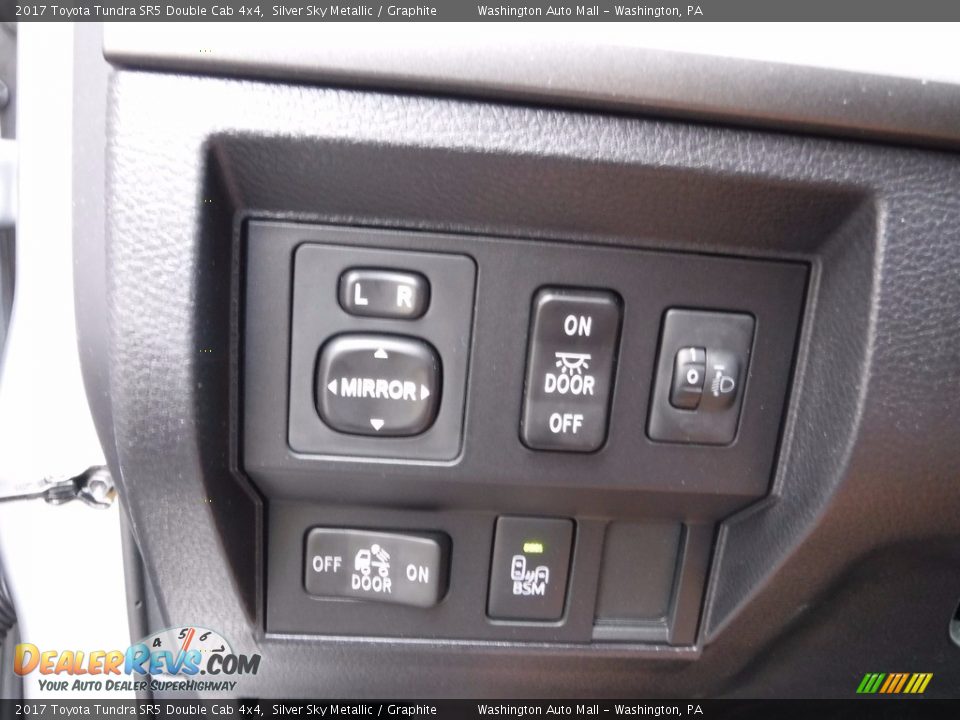 Controls of 2017 Toyota Tundra SR5 Double Cab 4x4 Photo #16