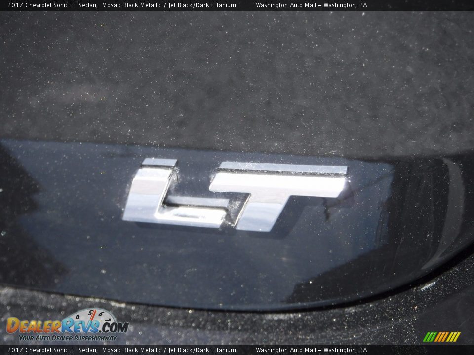 2017 Chevrolet Sonic LT Sedan Mosaic Black Metallic / Jet Black/Dark Titanium Photo #10