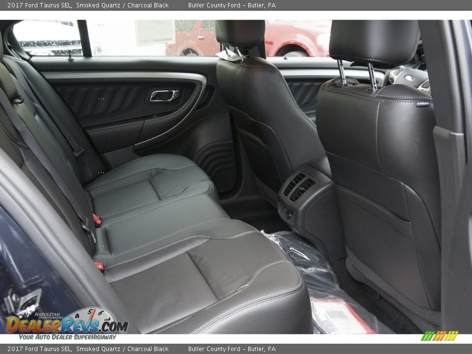 2017 Ford Taurus SEL Smoked Quartz / Charcoal Black Photo #10