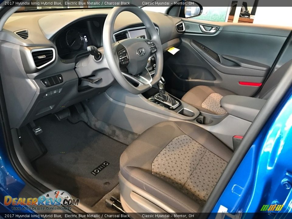 Charcoal Black Interior - 2017 Hyundai Ioniq Hybrid Blue Photo #4