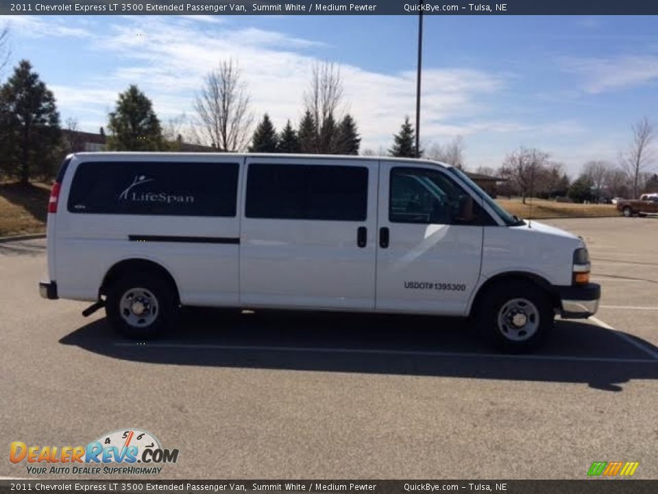 2011 Chevrolet Express LT 3500 Extended Passenger Van Summit White / Medium Pewter Photo #3