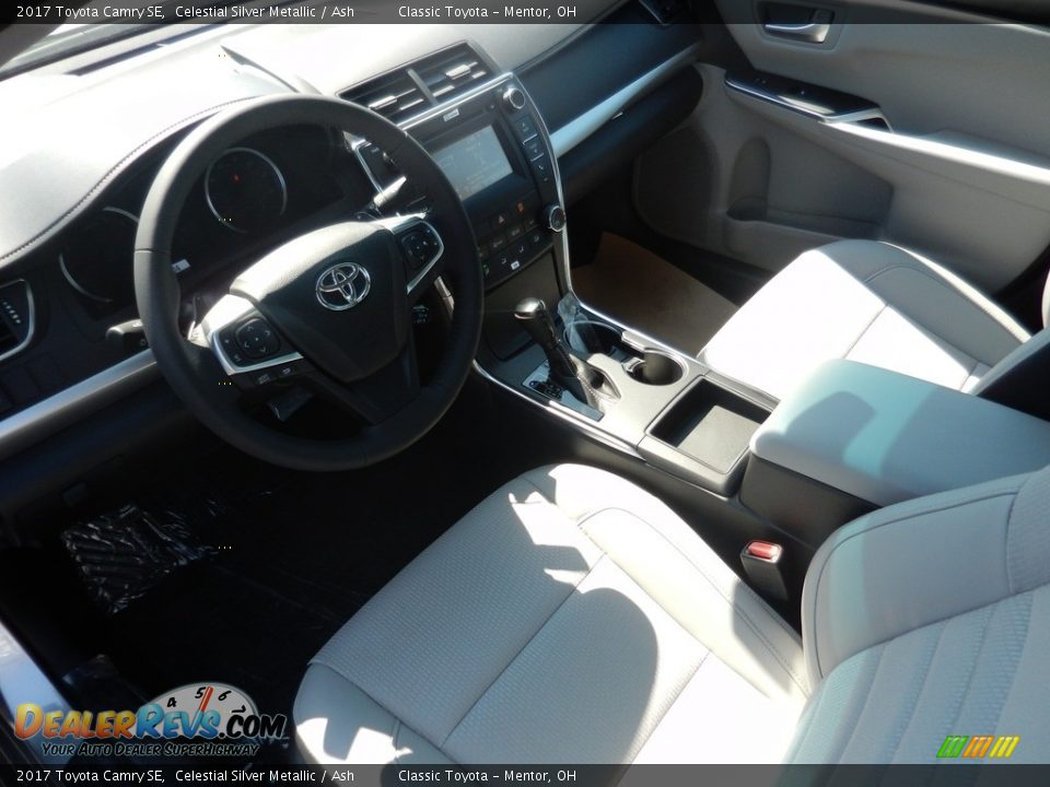 2017 Toyota Camry SE Celestial Silver Metallic / Ash Photo #4