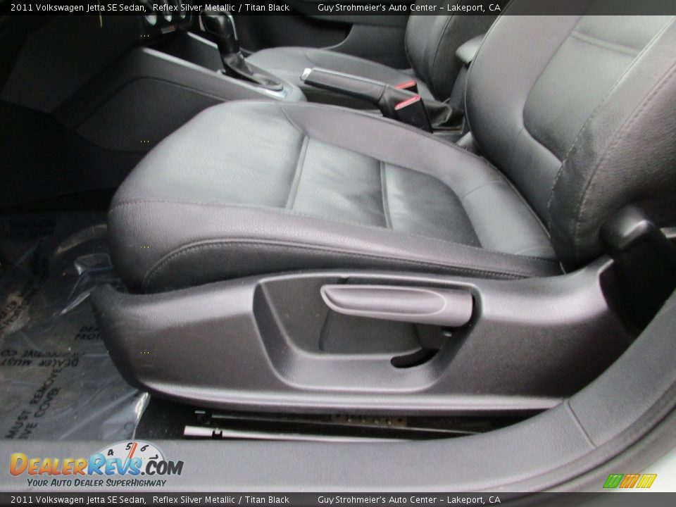 2011 Volkswagen Jetta SE Sedan Reflex Silver Metallic / Titan Black Photo #20