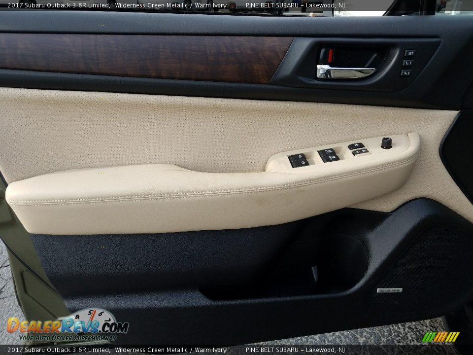 Door Panel of 2017 Subaru Outback 3.6R Limited Photo #6
