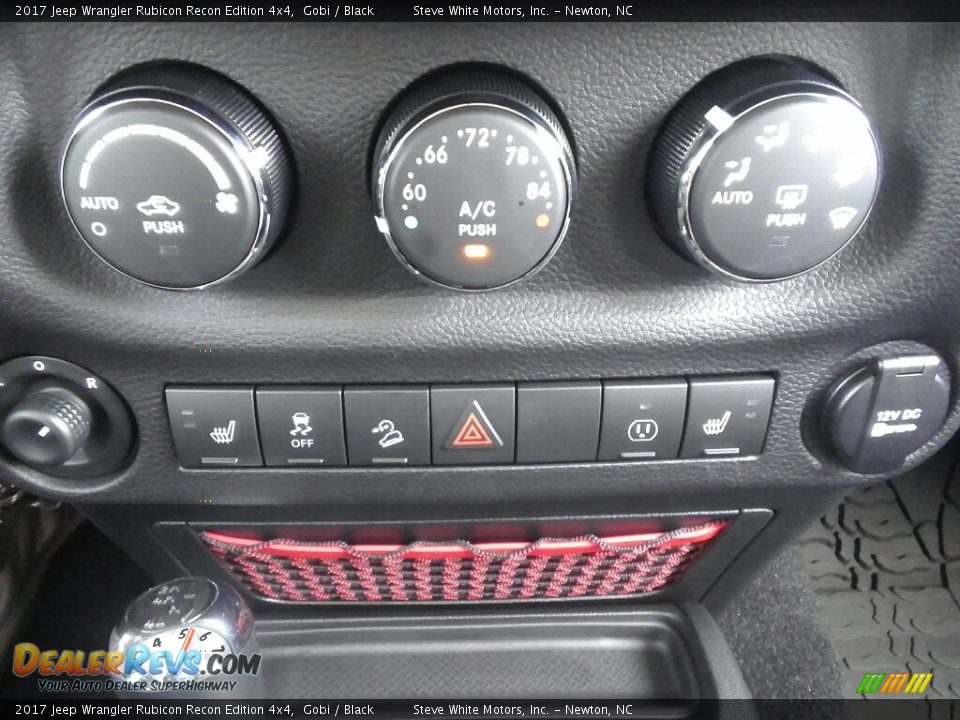 Controls of 2017 Jeep Wrangler Rubicon Recon Edition 4x4 Photo #21