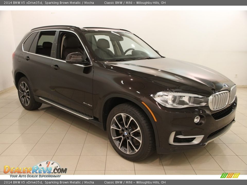 Front 3/4 View of 2014 BMW X5 xDrive35d Photo #1