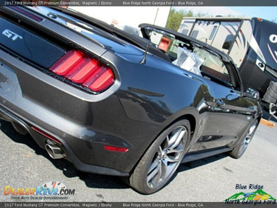 2017 Ford Mustang GT Premium Convertible Magnetic / Ebony Photo #31