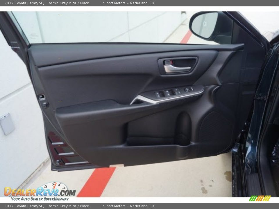 2017 Toyota Camry SE Cosmic Gray Mica / Black Photo #8