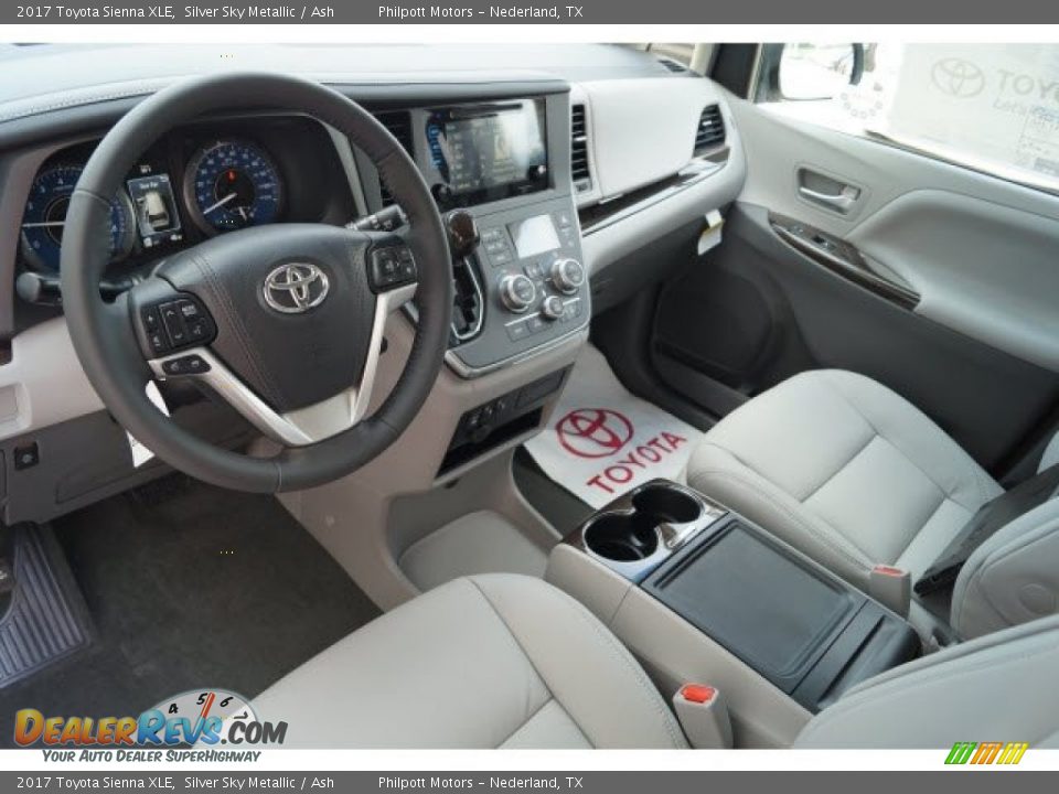 2017 Toyota Sienna XLE Silver Sky Metallic / Ash Photo #7
