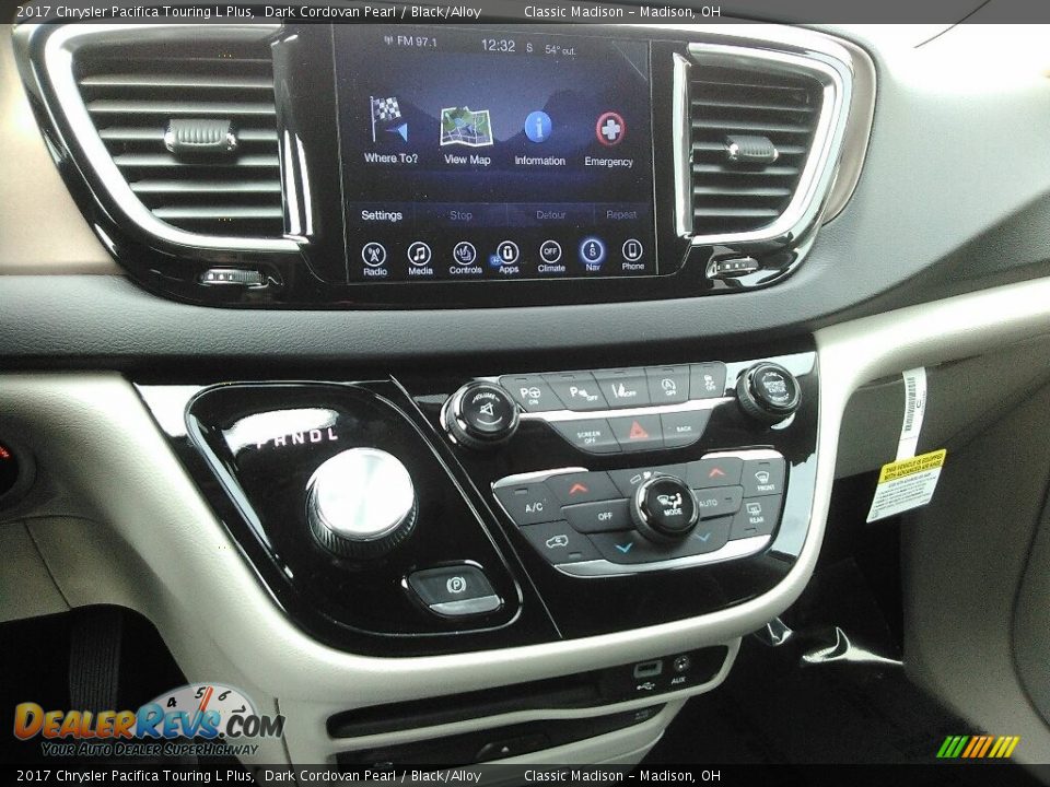2017 Chrysler Pacifica Touring L Plus Dark Cordovan Pearl / Black/Alloy Photo #11