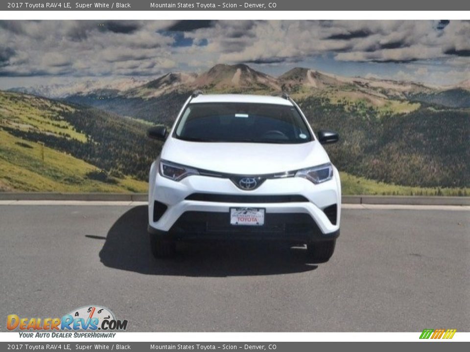 2017 Toyota RAV4 LE Super White / Black Photo #2