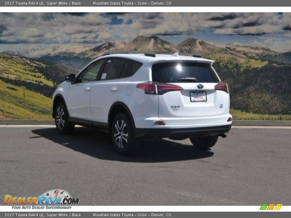 2017 Toyota RAV4 LE Super White / Black Photo #3