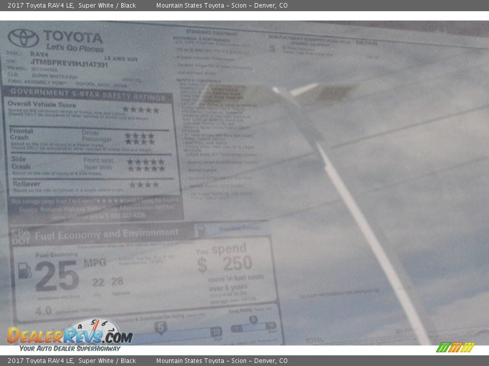 2017 Toyota RAV4 LE Super White / Black Photo #10