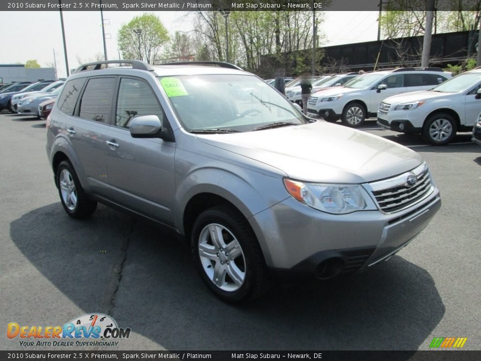 2010 Subaru Forester 2.5 X Premium Spark Silver Metallic / Platinum Photo #4