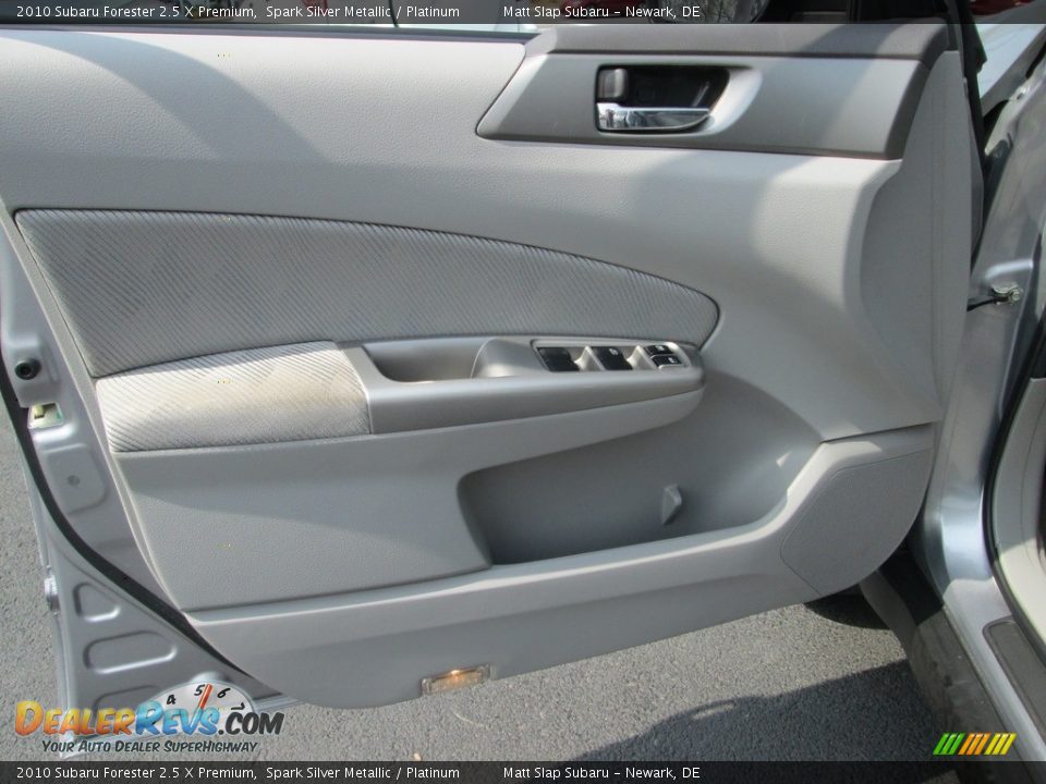 2010 Subaru Forester 2.5 X Premium Spark Silver Metallic / Platinum Photo #13