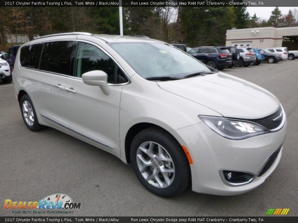 2017 Chrysler Pacifica Touring L Plus Tusk White / Black/Alloy Photo #13