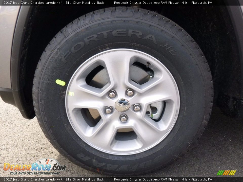 2017 Jeep Grand Cherokee Laredo 4x4 Billet Silver Metallic / Black Photo #10
