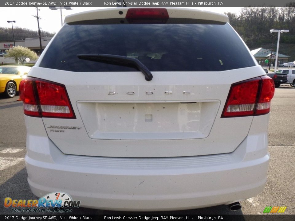 2017 Dodge Journey SE AWD Vice White / Black Photo #4