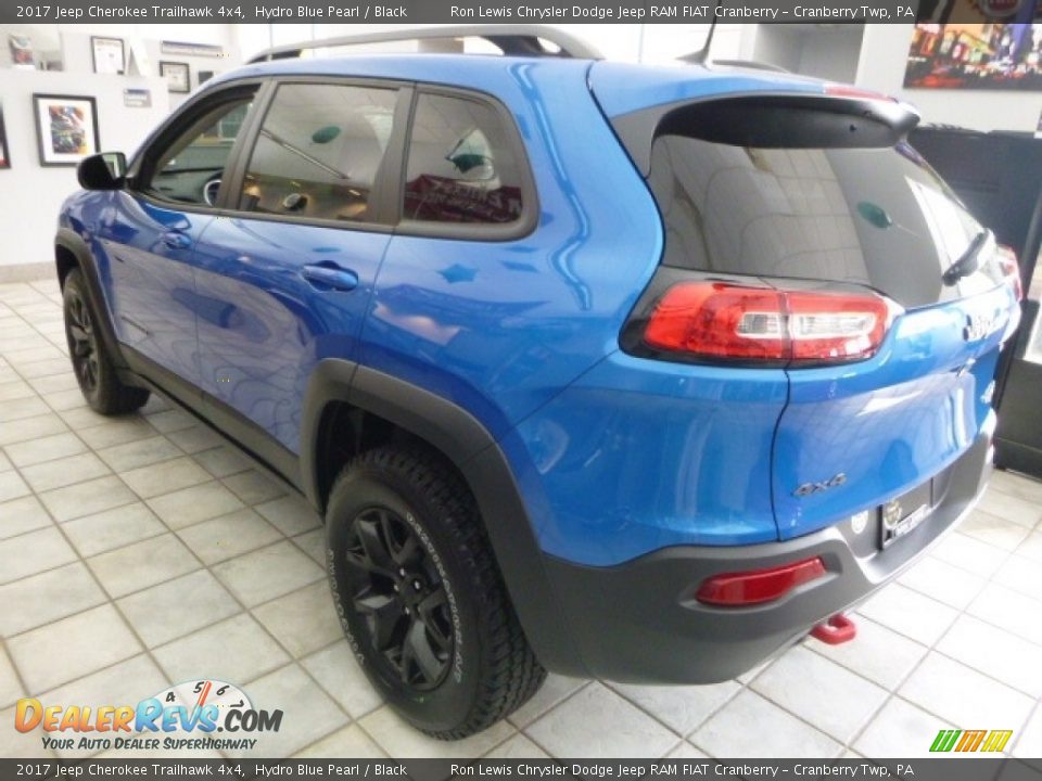2017 Jeep Cherokee Trailhawk 4x4 Hydro Blue Pearl / Black Photo #3