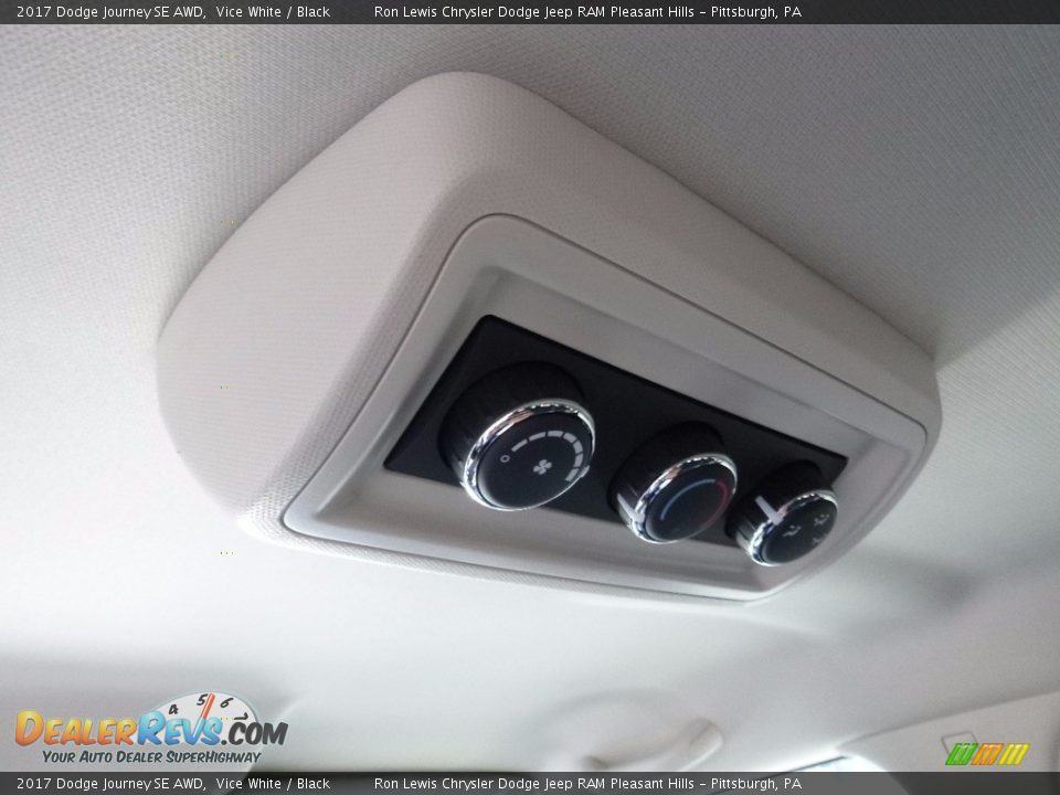 2017 Dodge Journey SE AWD Vice White / Black Photo #15