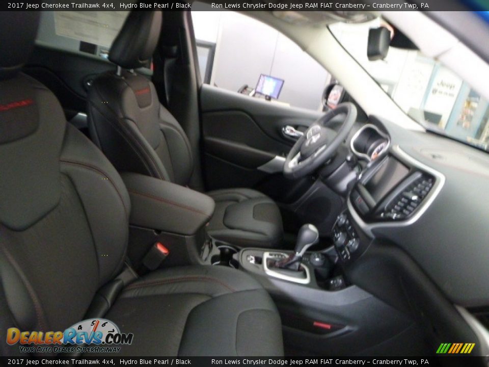 2017 Jeep Cherokee Trailhawk 4x4 Hydro Blue Pearl / Black Photo #8