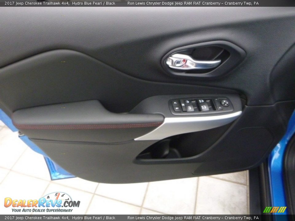 2017 Jeep Cherokee Trailhawk 4x4 Hydro Blue Pearl / Black Photo #11