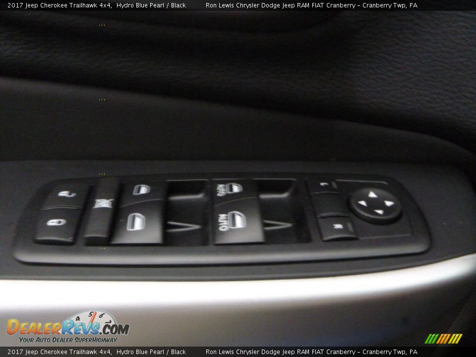 2017 Jeep Cherokee Trailhawk 4x4 Hydro Blue Pearl / Black Photo #19
