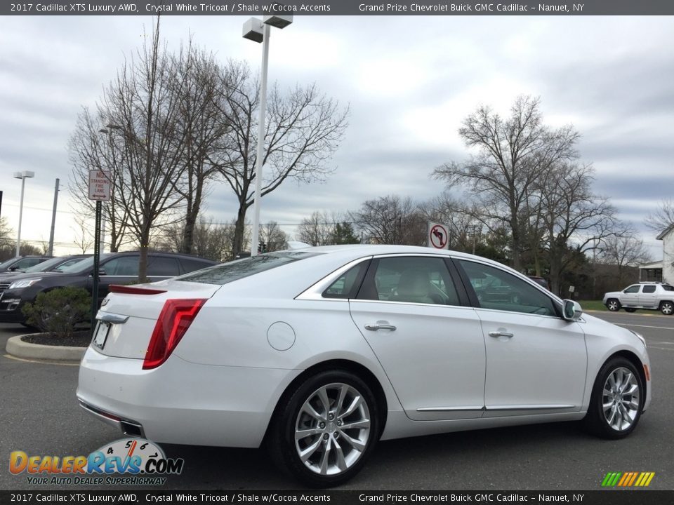 2017 Cadillac XTS Luxury AWD Crystal White Tricoat / Shale w/Cocoa Accents Photo #5