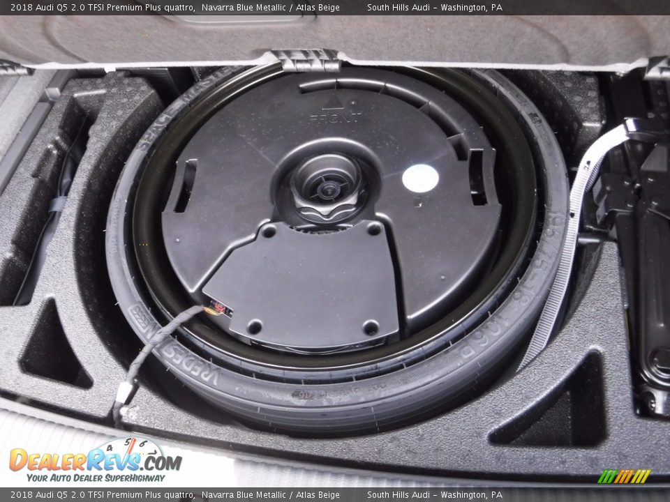 Tool Kit of 2018 Audi Q5 2.0 TFSI Premium Plus quattro Photo #36