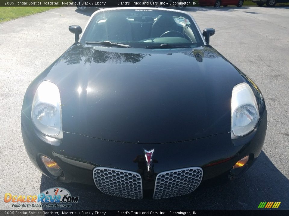 2006 Pontiac Solstice Roadster Mysterious Black / Ebony Photo #7