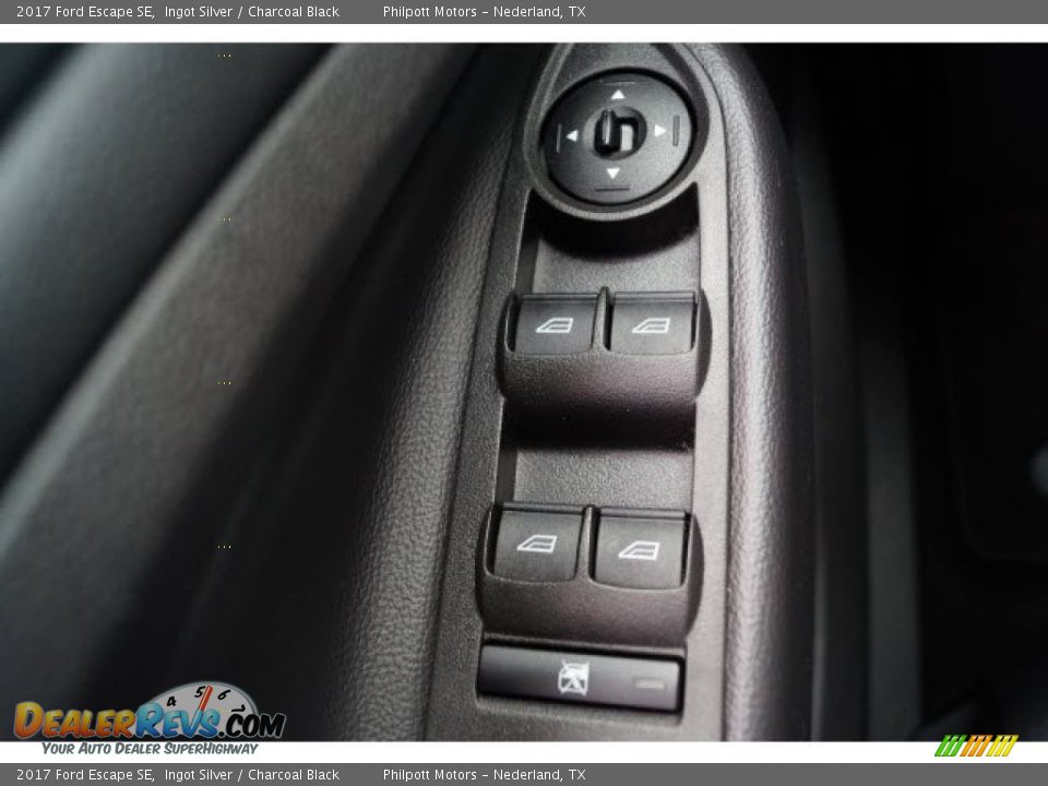 2017 Ford Escape SE Ingot Silver / Charcoal Black Photo #25