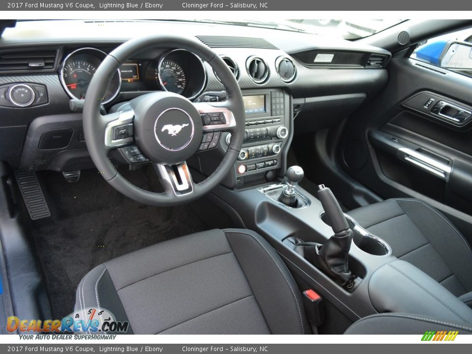 Ebony Interior - 2017 Ford Mustang V6 Coupe Photo #7