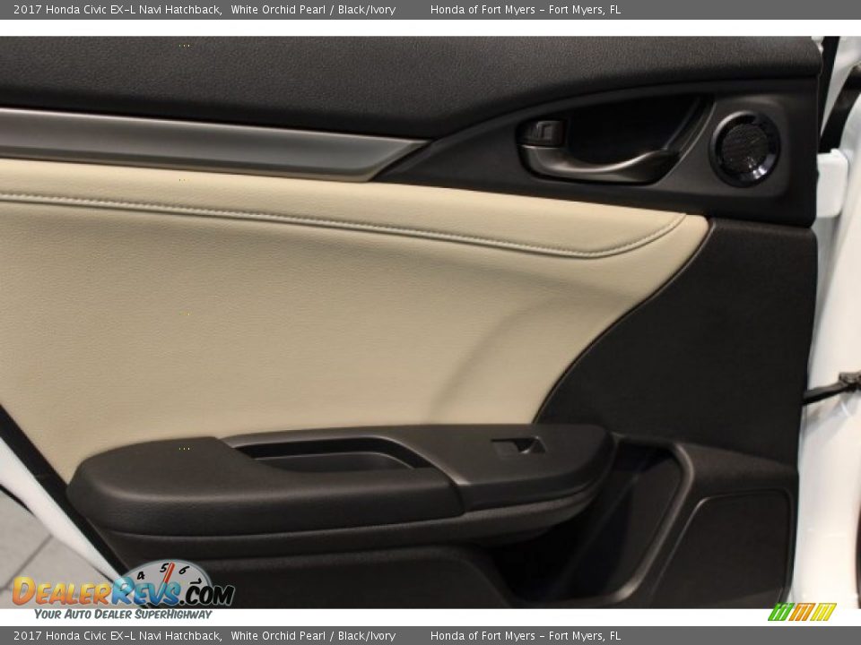 2017 Honda Civic EX-L Navi Hatchback White Orchid Pearl / Black/Ivory Photo #25