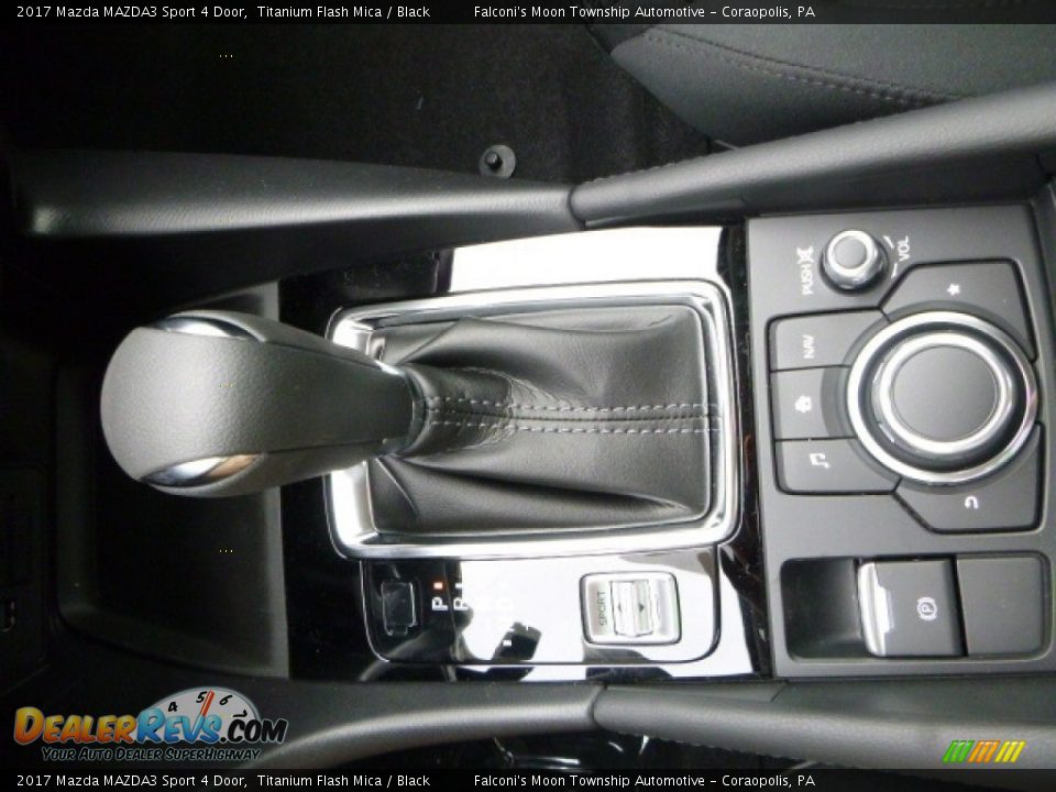 2017 Mazda MAZDA3 Sport 4 Door Titanium Flash Mica / Black Photo #13