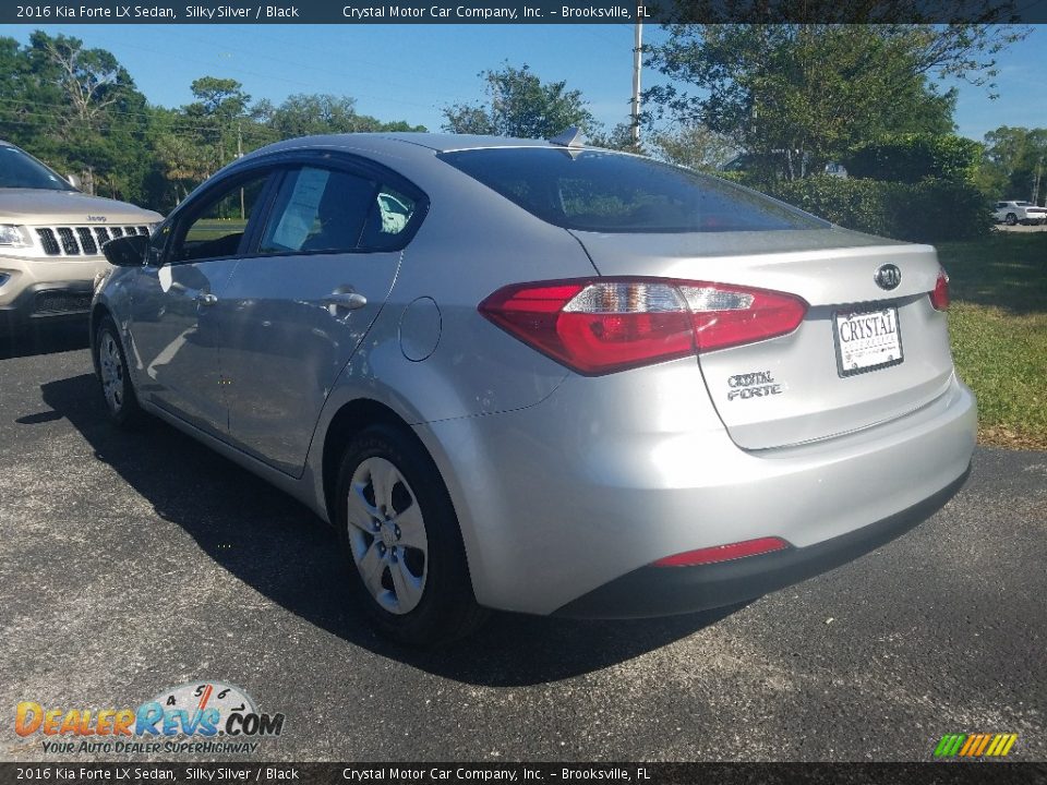 2016 Kia Forte LX Sedan Silky Silver / Black Photo #3
