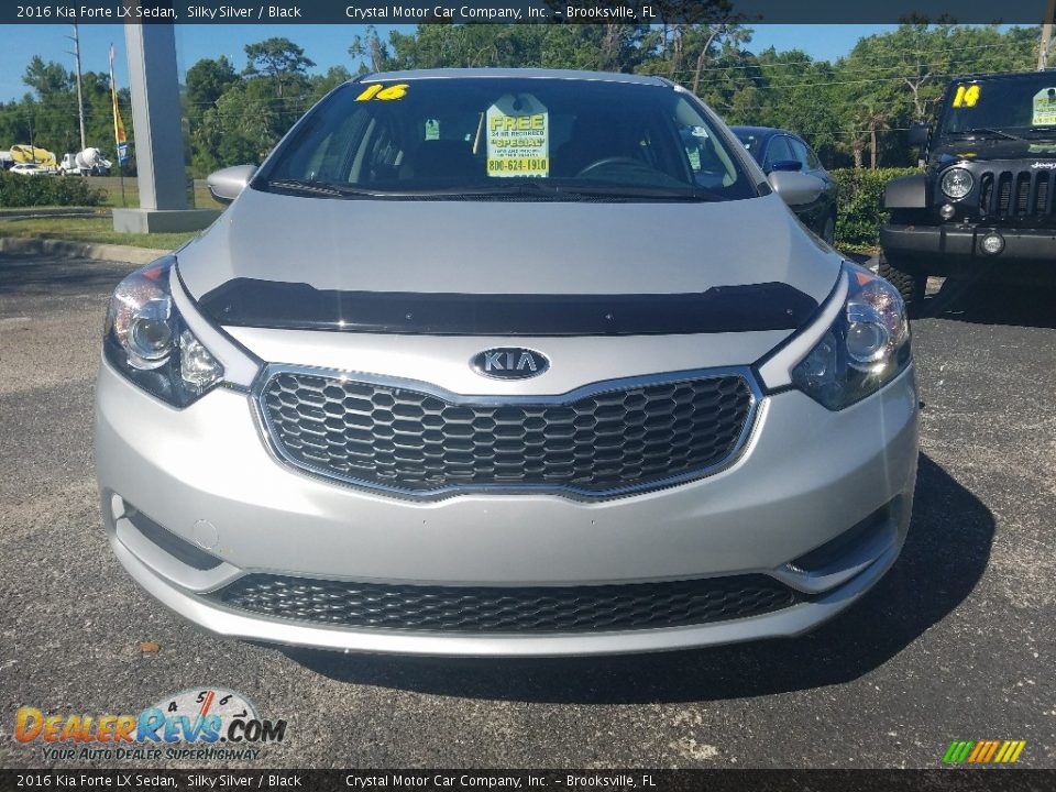 2016 Kia Forte LX Sedan Silky Silver / Black Photo #8