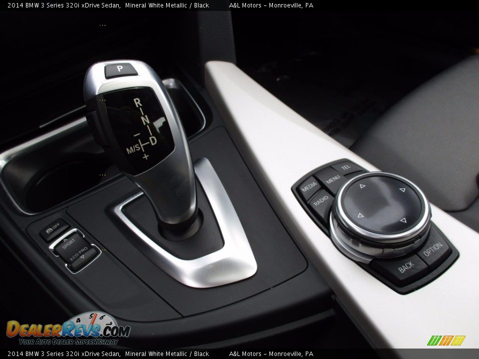 2014 BMW 3 Series 320i xDrive Sedan Mineral White Metallic / Black Photo #16