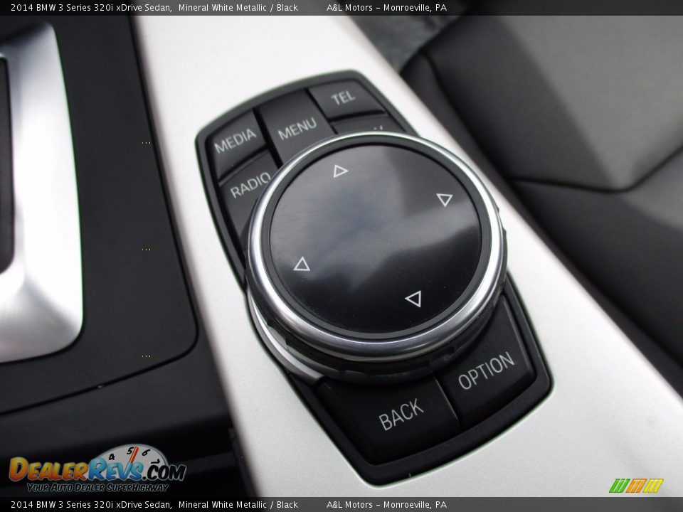 2014 BMW 3 Series 320i xDrive Sedan Mineral White Metallic / Black Photo #18