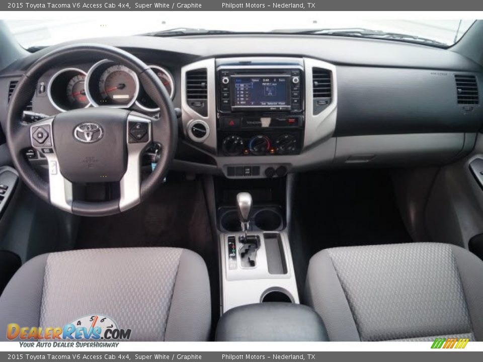 2015 Toyota Tacoma V6 Access Cab 4x4 Super White / Graphite Photo #9
