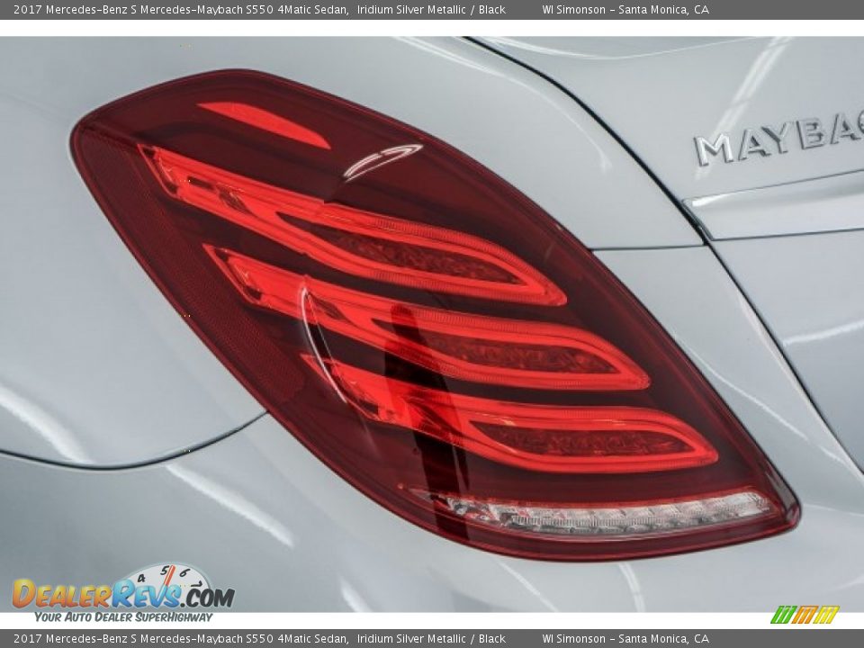 2017 Mercedes-Benz S Mercedes-Maybach S550 4Matic Sedan Iridium Silver Metallic / Black Photo #27