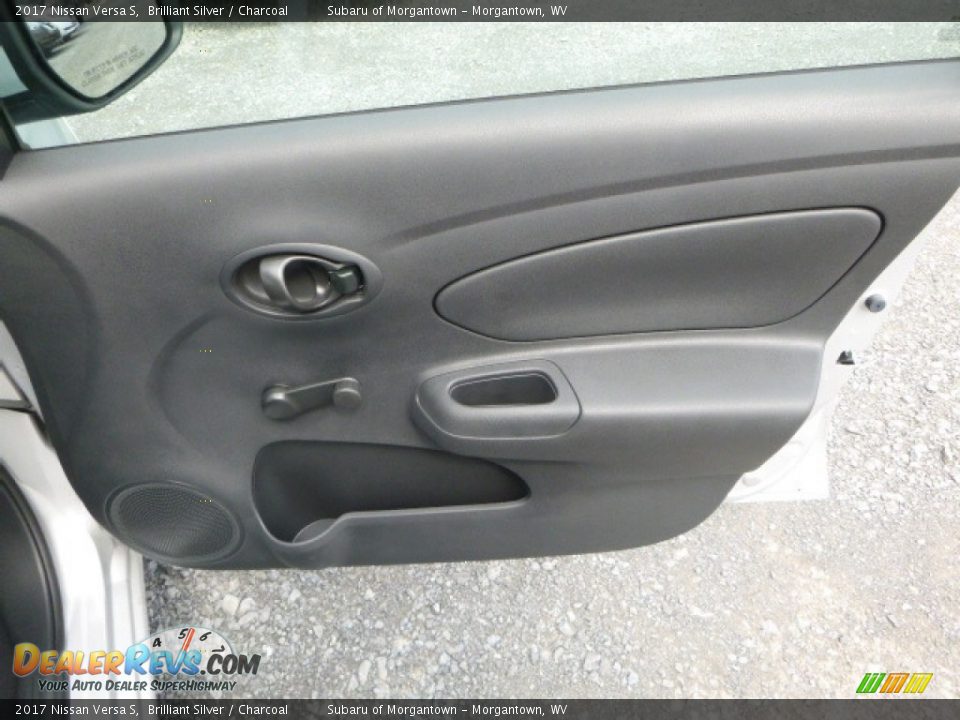 2017 Nissan Versa S Brilliant Silver / Charcoal Photo #3