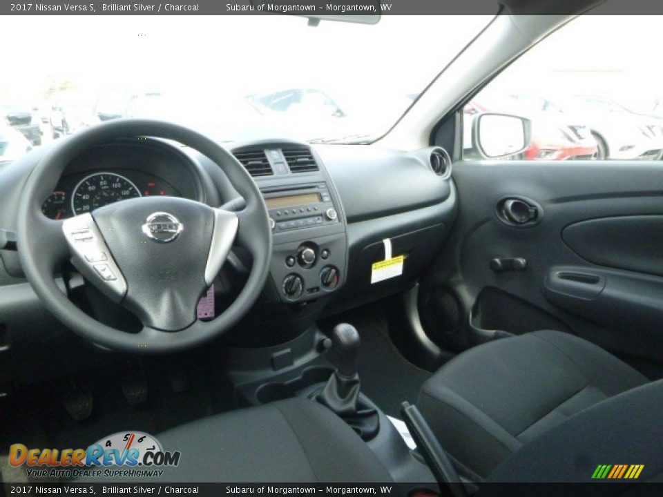 2017 Nissan Versa S Brilliant Silver / Charcoal Photo #7
