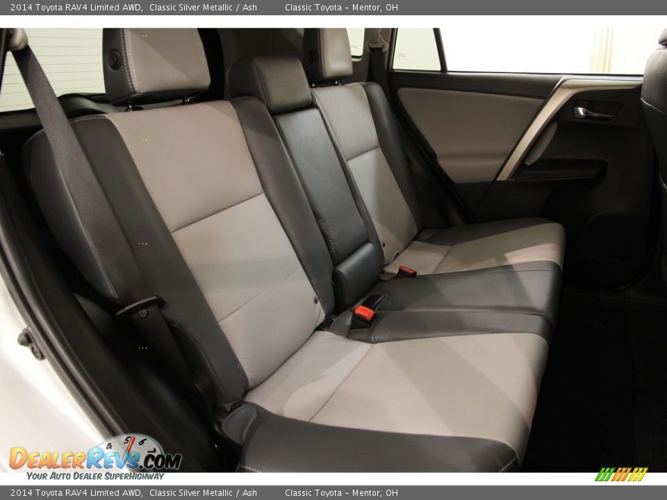 2014 Toyota RAV4 Limited AWD Classic Silver Metallic / Ash Photo #15