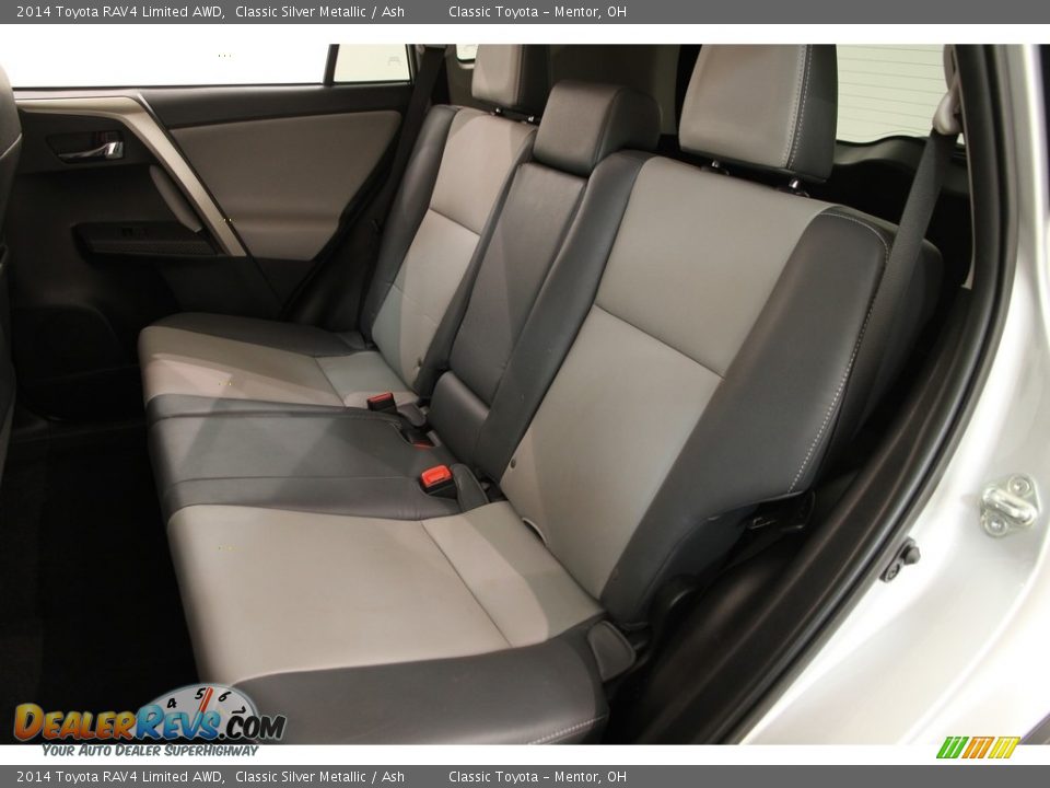 2014 Toyota RAV4 Limited AWD Classic Silver Metallic / Ash Photo #16