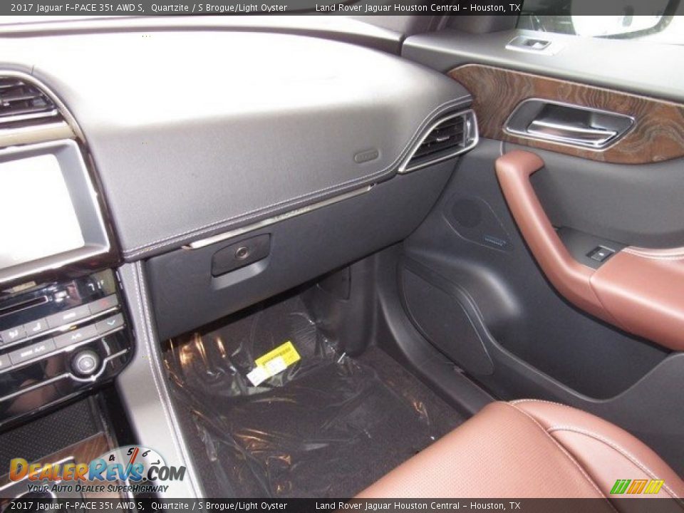 2017 Jaguar F-PACE 35t AWD S Quartzite / S Brogue/Light Oyster Photo #14