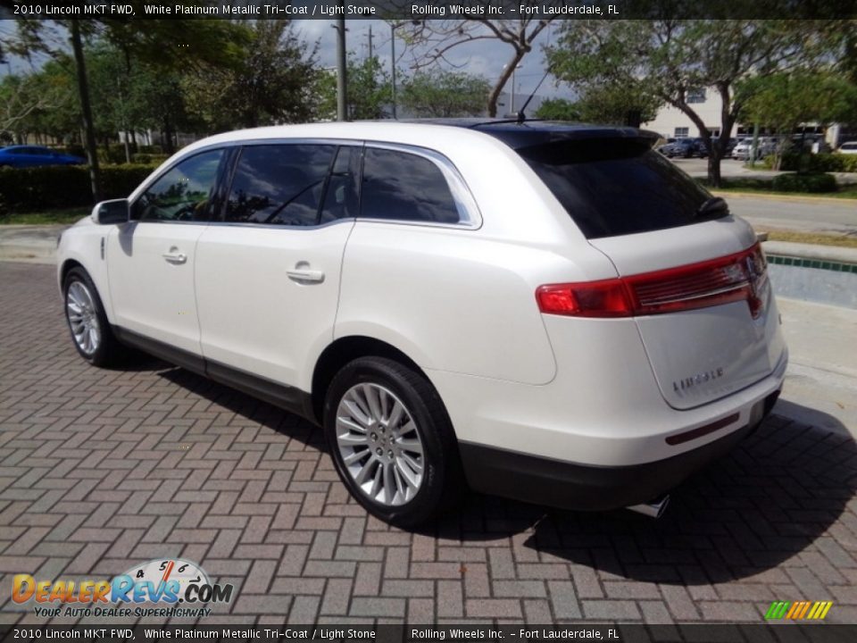 2010 Lincoln MKT FWD White Platinum Metallic Tri-Coat / Light Stone Photo #5