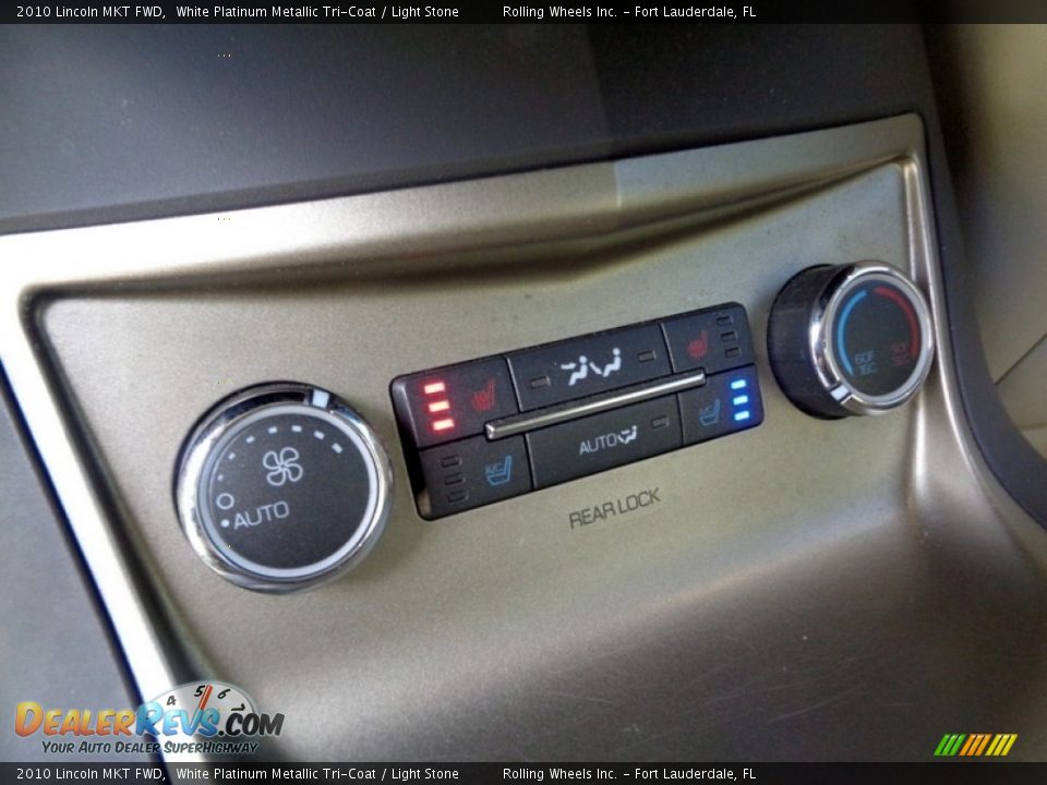 Controls of 2010 Lincoln MKT FWD Photo #7
